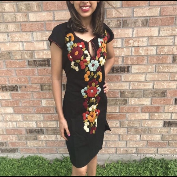 Mexican Dress - Picture 2 of 4